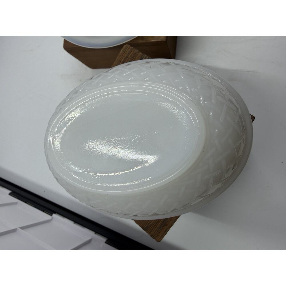 Vintage 4" Opalescent Milk Glass Hen on Nest Mini Dish 1940s HON Hazel Atlas? - Picture 8 of 10